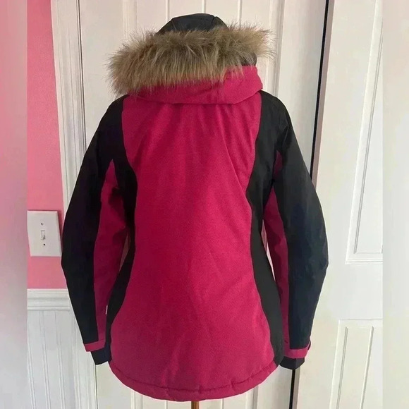 Magellan Outdoors Women’s Ski Jacket Pink Black EUC Size Medium - Picture 2 of 3